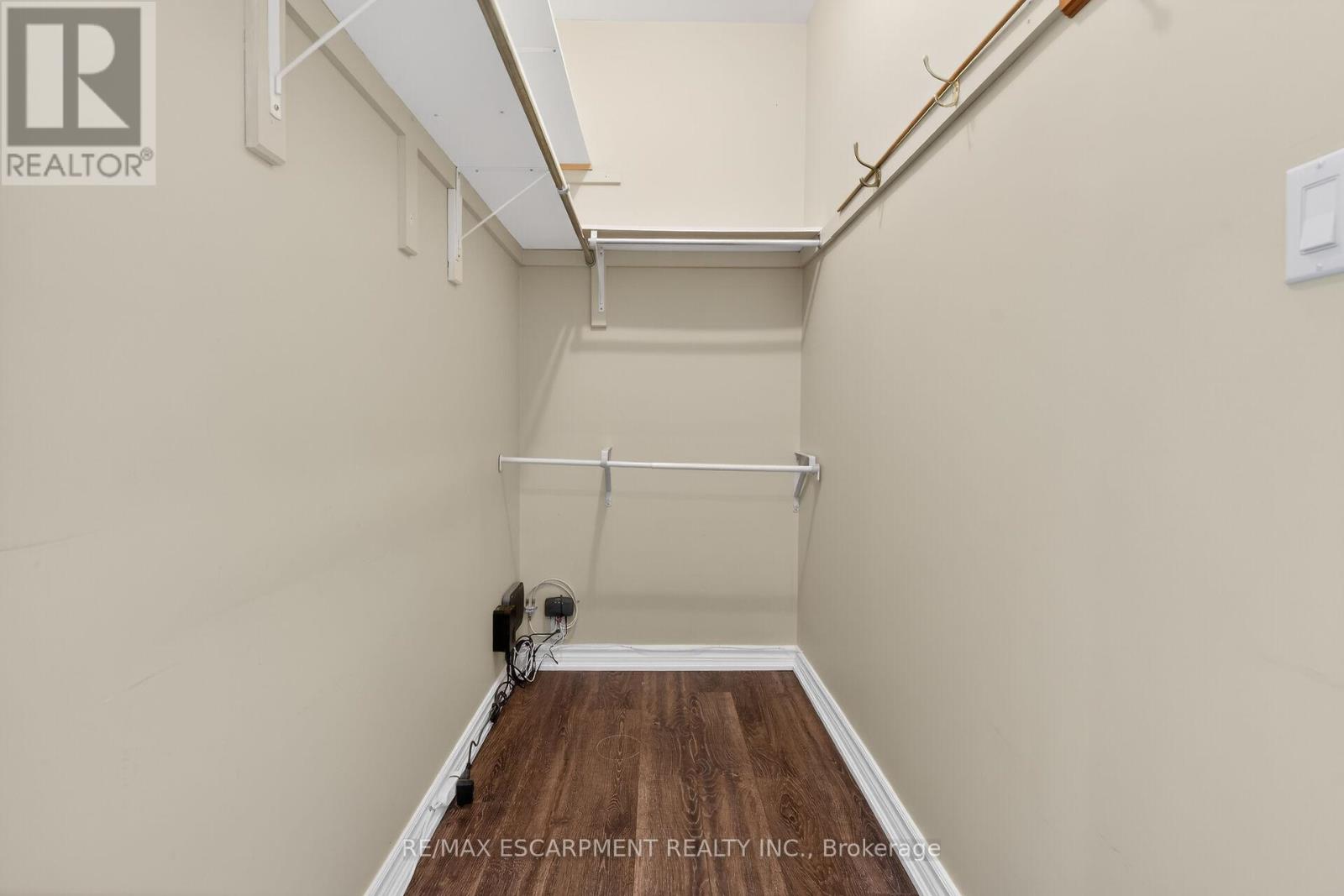 2 Foxlow Crescent, Haldimand, Ontario  N0A 1E0 - Photo 26 - X12921762