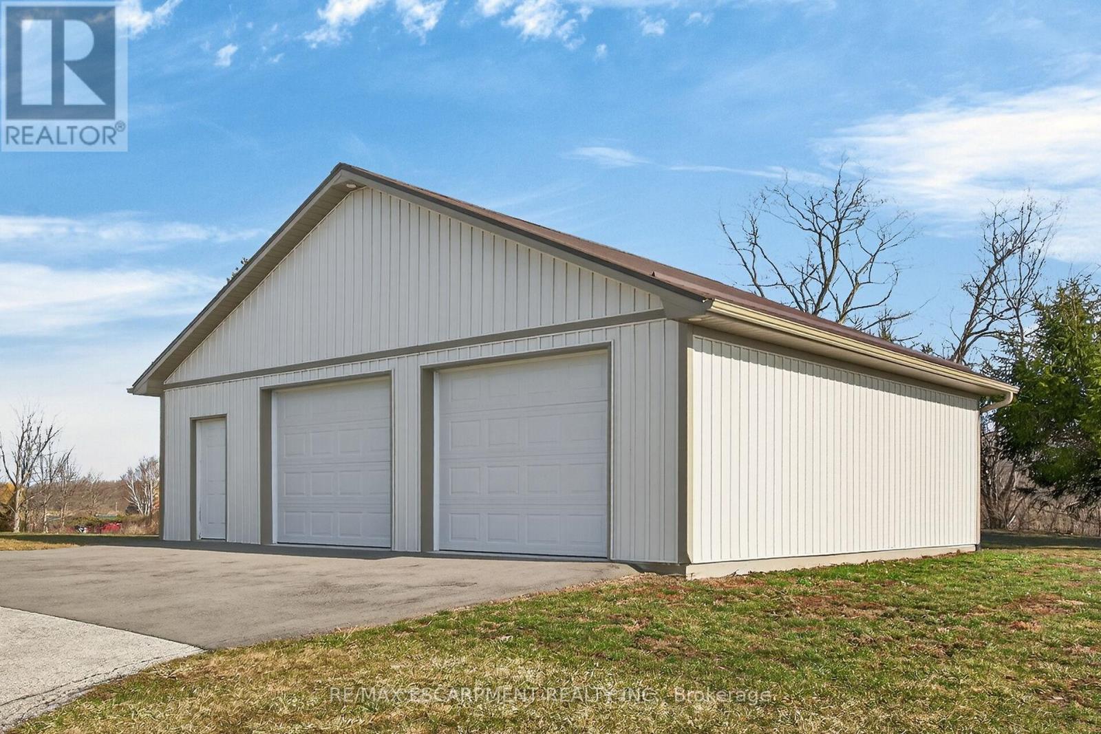 2 Foxlow Crescent, Haldimand, Ontario  N0A 1E0 - Photo 3 - X12921762