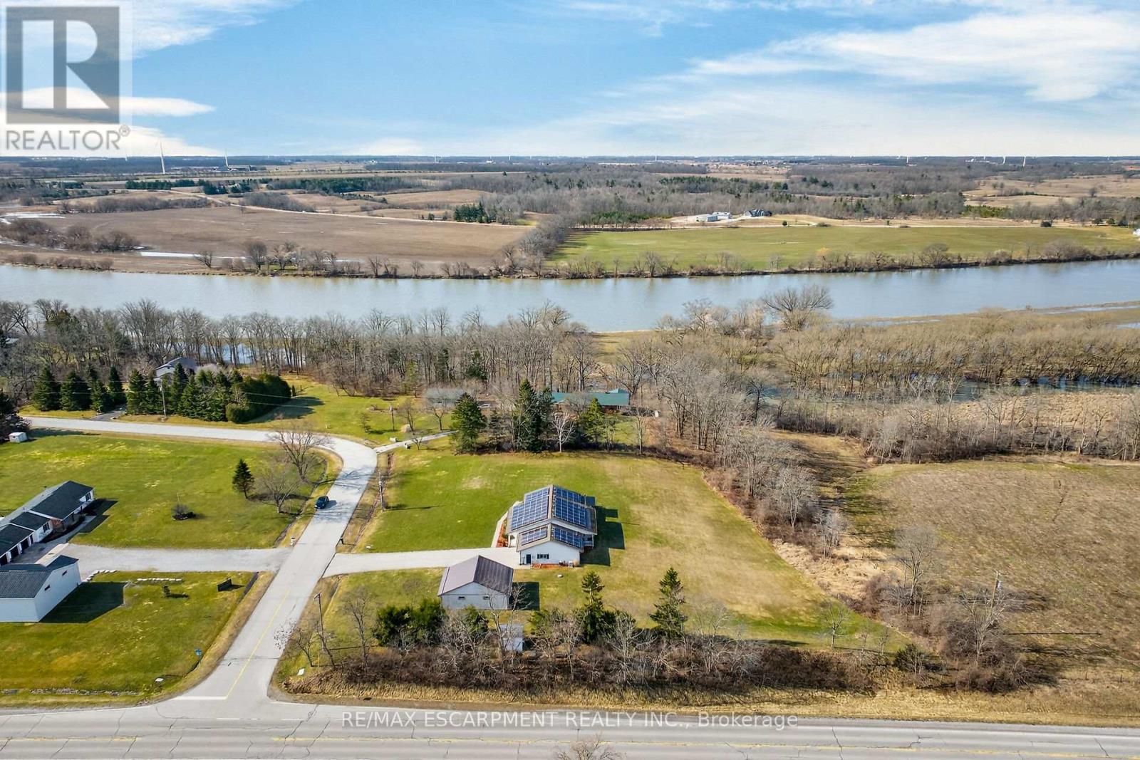 2 Foxlow Crescent, Haldimand, Ontario  N0A 1E0 - Photo 48 - X12921762