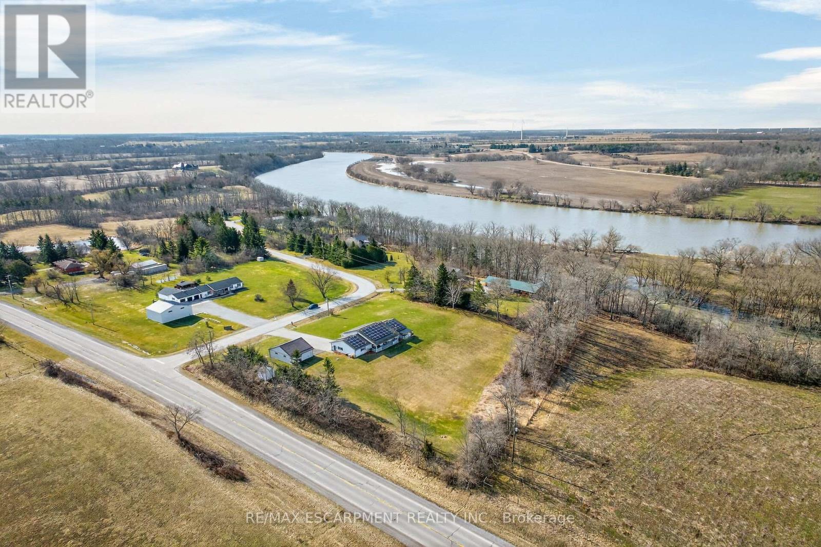 2 Foxlow Crescent, Haldimand, Ontario  N0A 1E0 - Photo 49 - X12921762