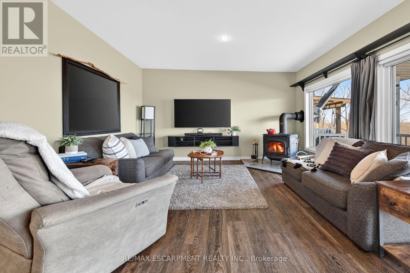 2 Foxlow Crescent, Haldimand, Ontario  N0A 1E0 - Photo 9 - X12921762