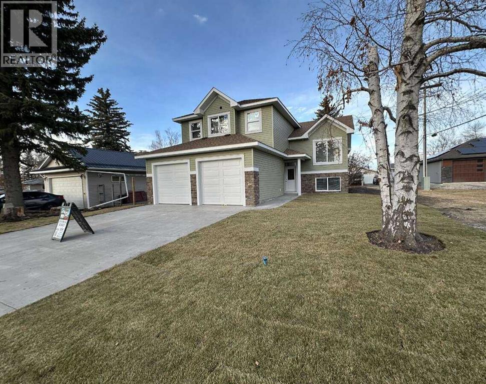 5518 52 Street, Olds, Alberta  T4H 1H8 - Photo 1 - A2296503