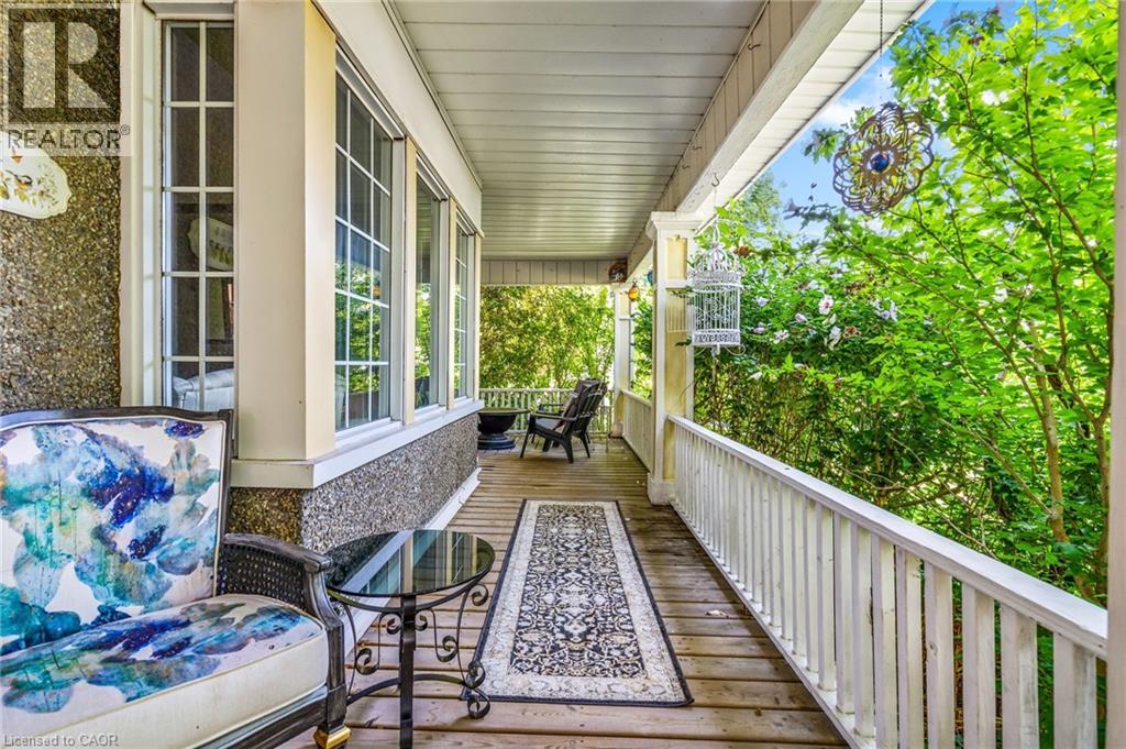 2 Carleton Street N, Thorold, Ontario  L2V 2A3 - Photo 5 - 40815220