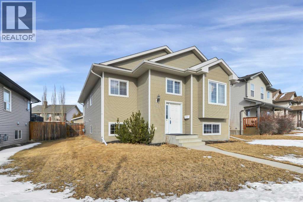 191 Inglewood Drive, Red Deer, Alberta  T4R 3S3 - Photo 1 - A2288562