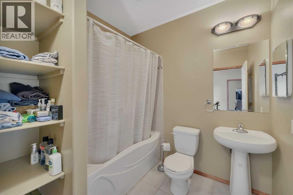 191 Inglewood Drive, Red Deer, Alberta  T4R 3S3 - Photo 29 - A2288562