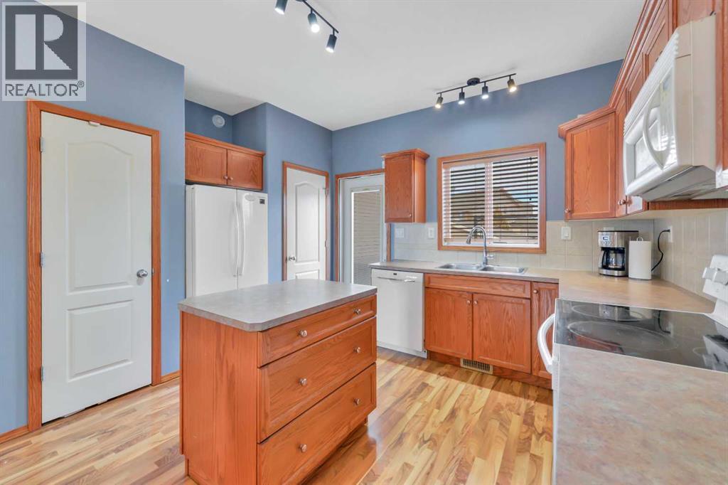 191 Inglewood Drive, Red Deer, Alberta  T4R 3S3 - Photo 9 - A2288562