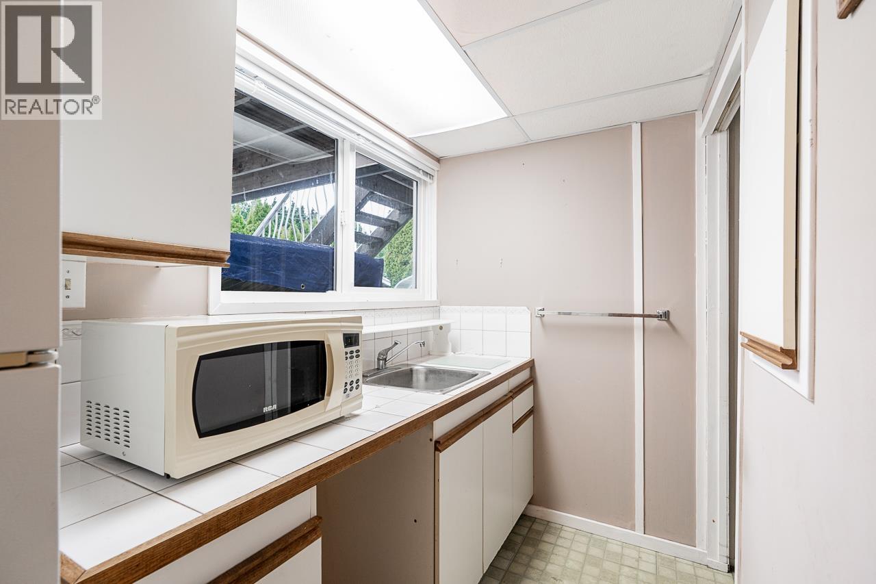 8651 Kilgour Place, Richmond, British Columbia  V7C 3P9 - Photo 27 - R3103021