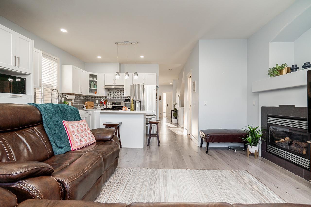 6926 190 Street, Surrey, British Columbia  V4N 5P1 - Photo 11 - R3103567