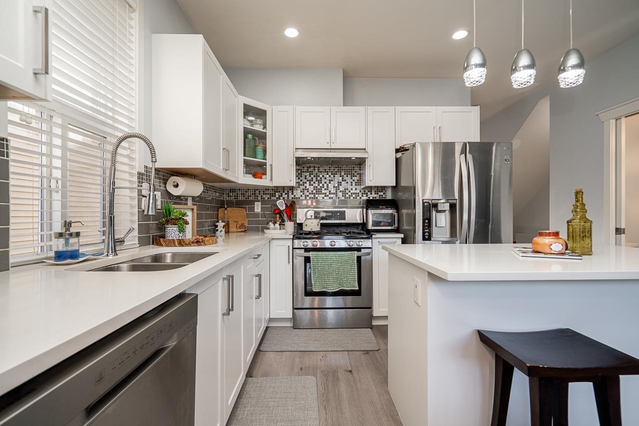 6926 190 Street, Surrey, British Columbia  V4N 5P1 - Photo 8 - R3103567