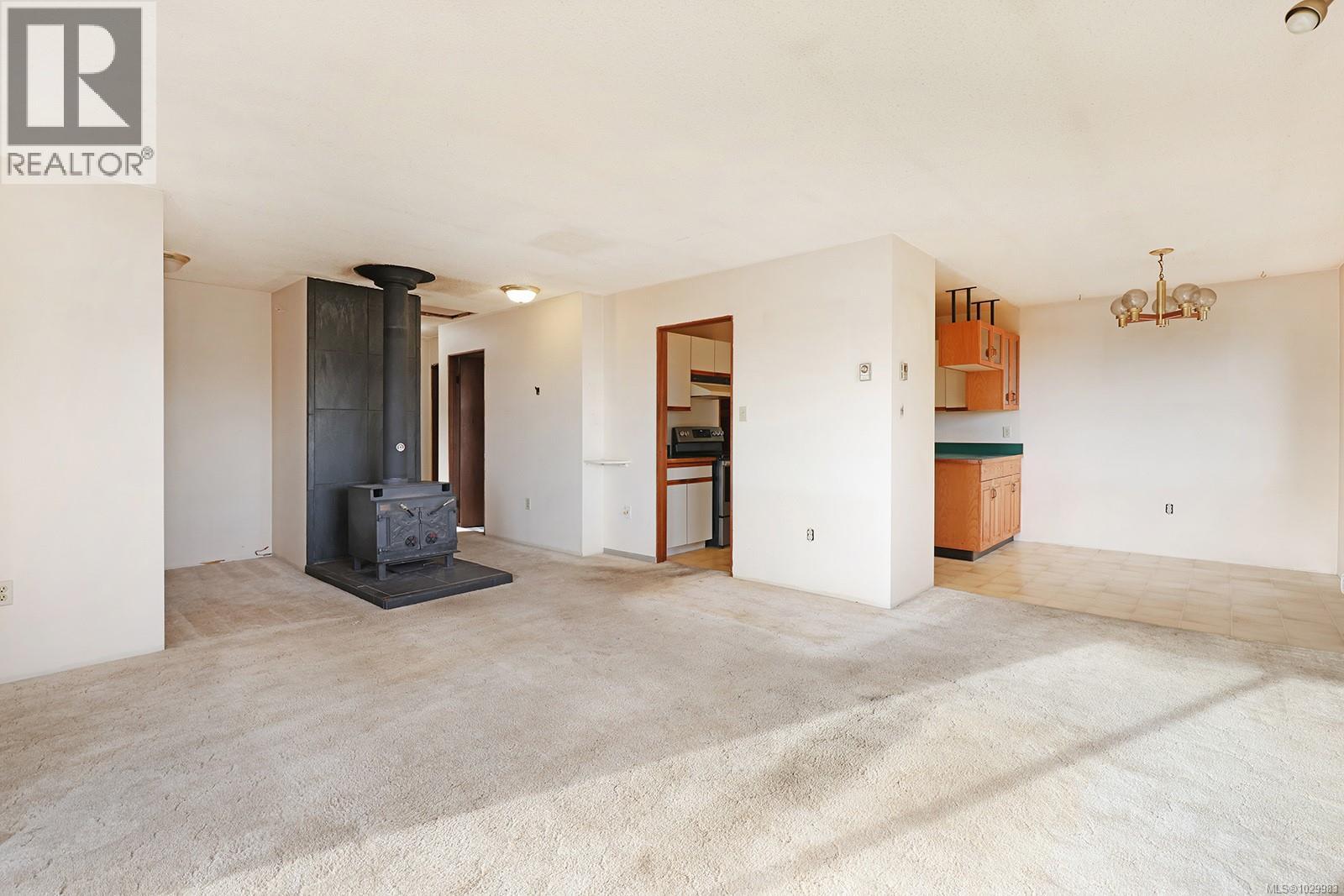 5608 4th St, Union Bay, British Columbia  V0R 3B0 - Photo 10 - 1029983