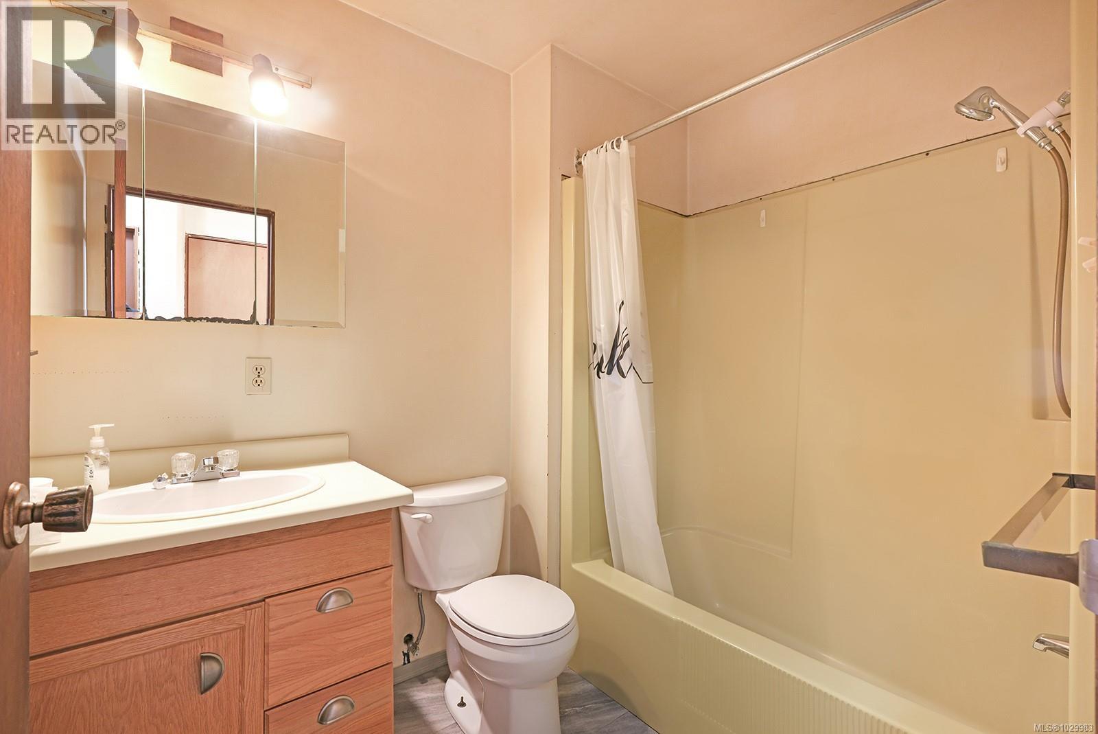 5608 4th St, Union Bay, British Columbia  V0R 3B0 - Photo 17 - 1029983