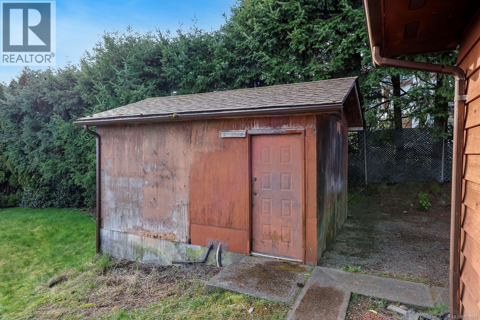 5608 4th St, Union Bay, British Columbia  V0R 3B0 - Photo 25 - 1029983