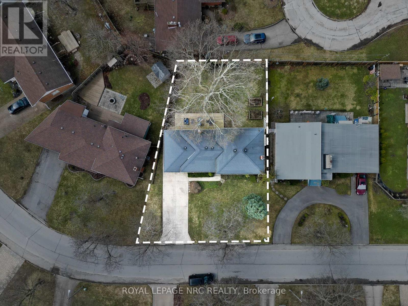 24 Valerie Drive, St. Catharines, Ontario  L2T 3G5 - Photo 3 - X12921798