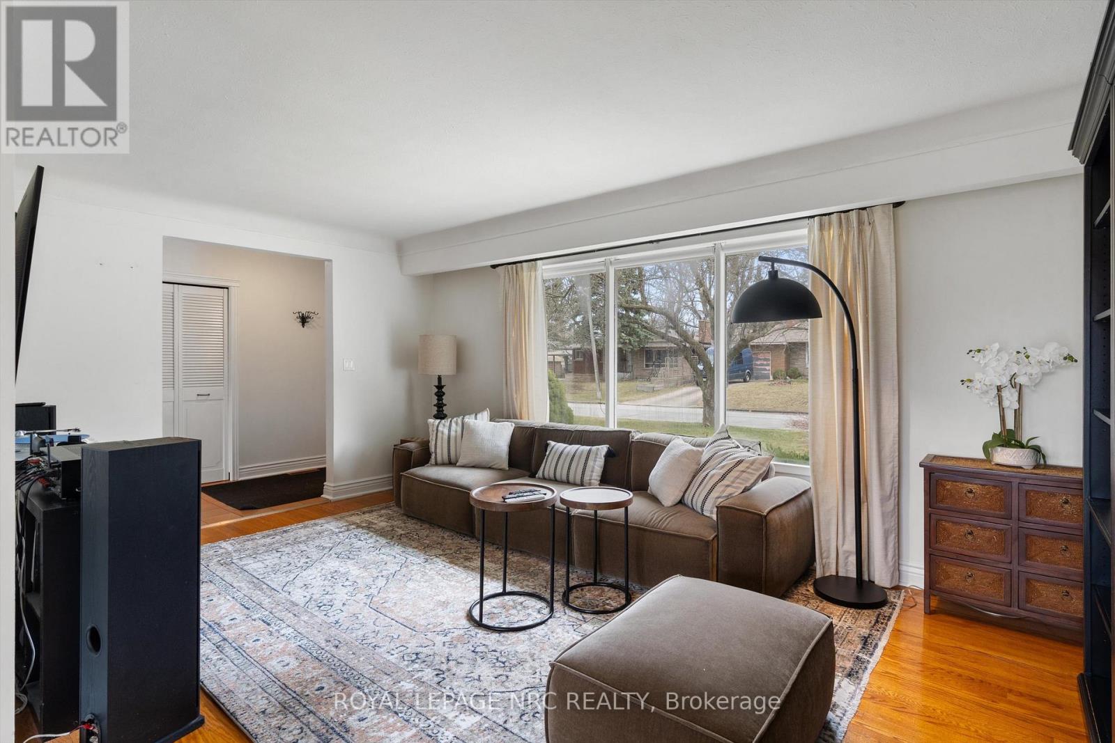 24 Valerie Drive, St. Catharines, Ontario  L2T 3G5 - Photo 8 - X12921798