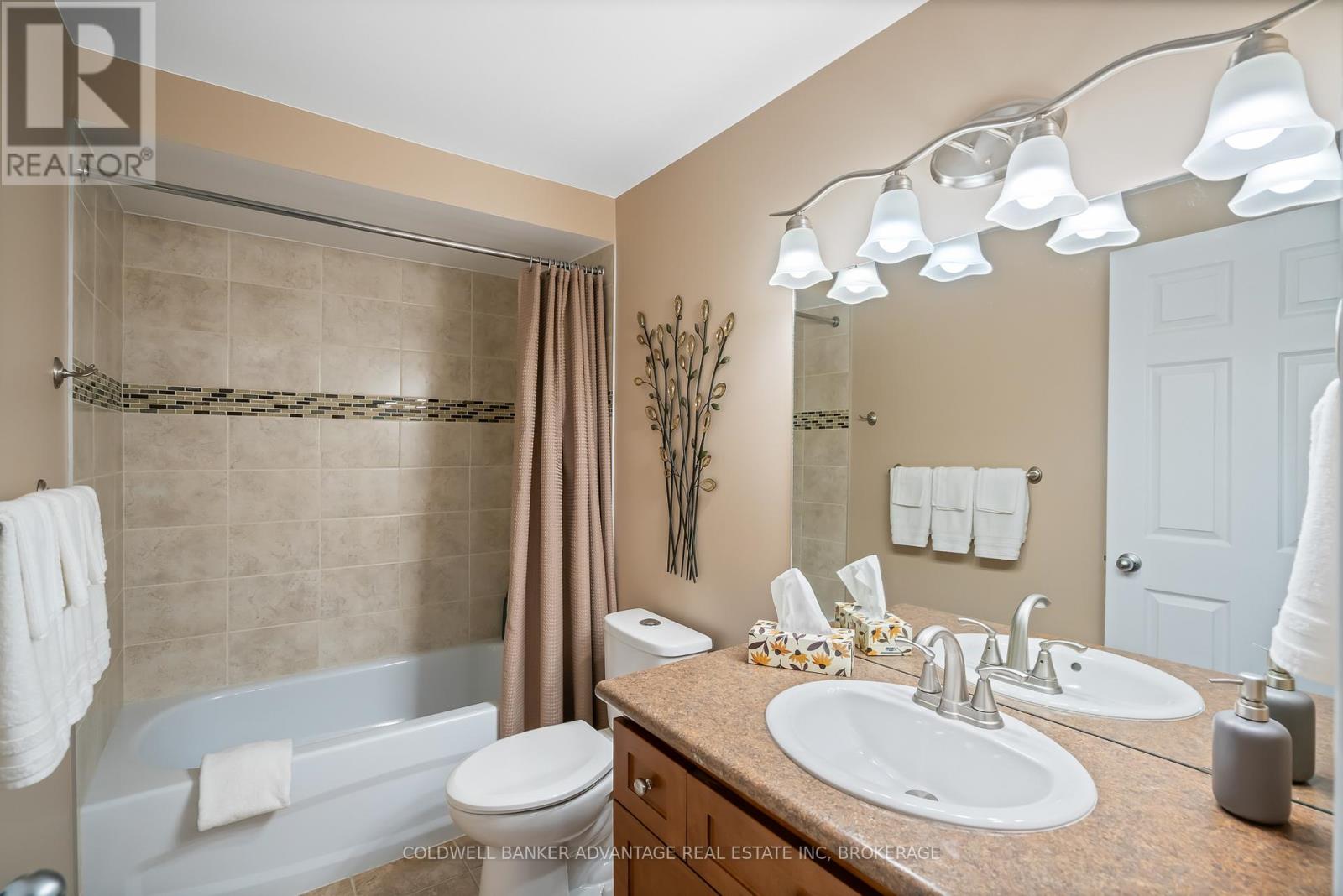 23 - 125 Woodlawn Road, Welland, Ontario  L3C 7B5 - Photo 18 - X12921806