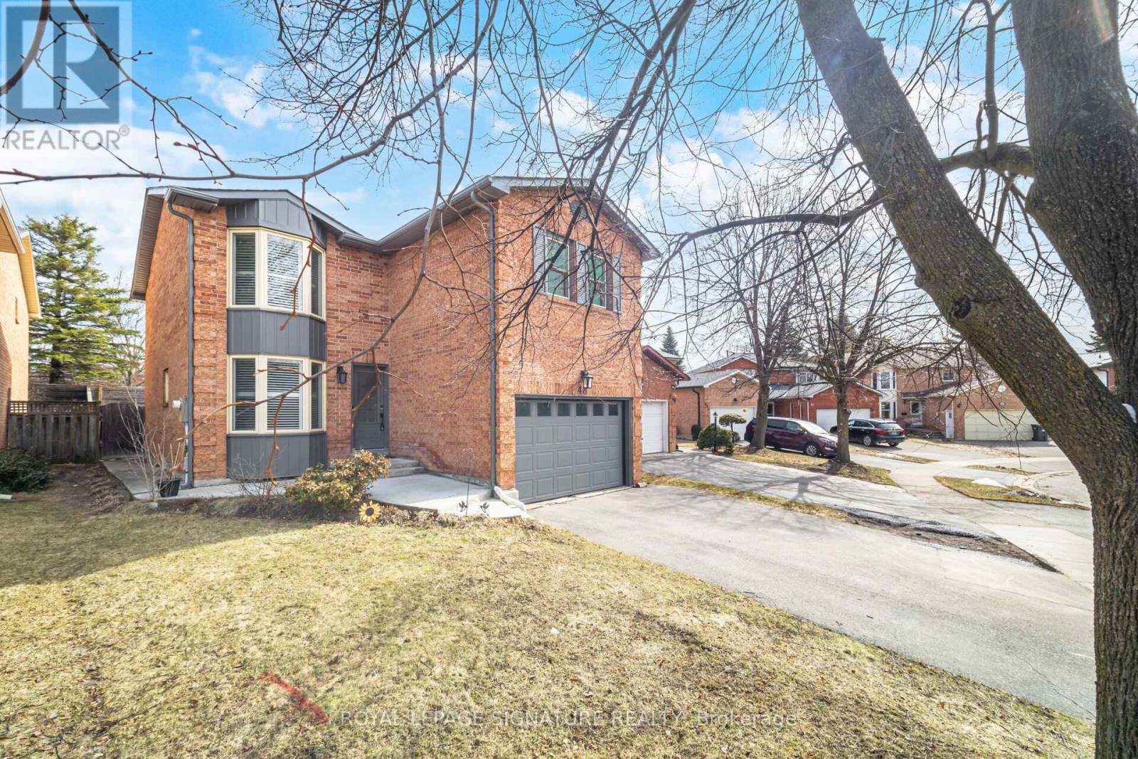 48 EVALENE COURT, Brampton, Ontario