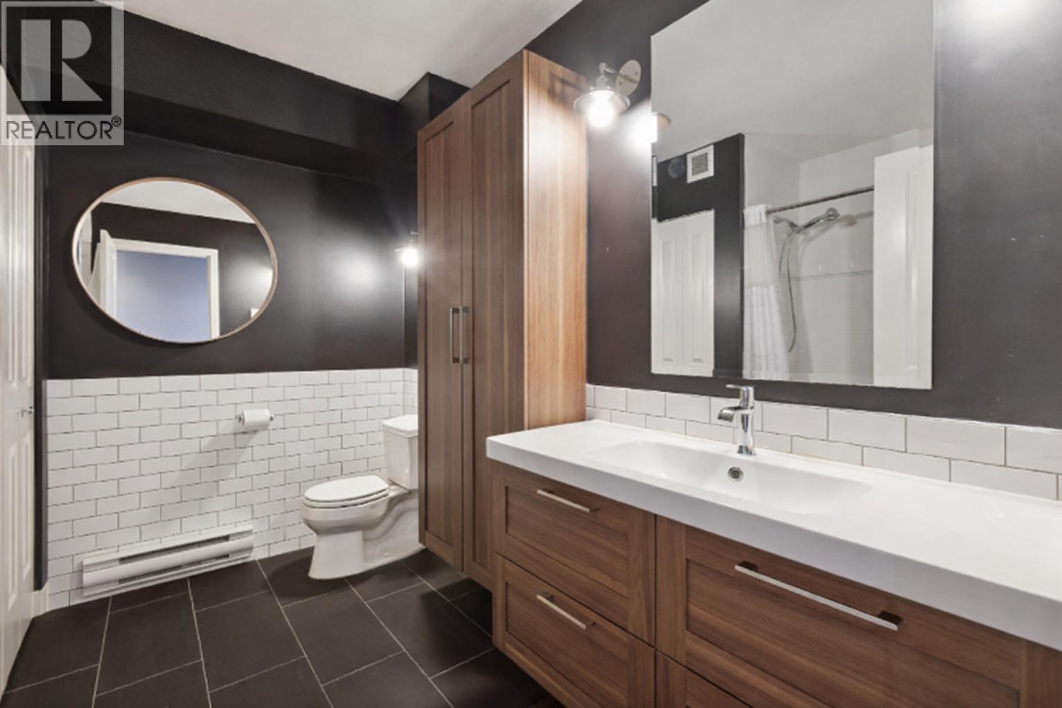 158 W 22nd Street, North Vancouver, British Columbia  V7M 1Z9 - Photo 14 - R3103780