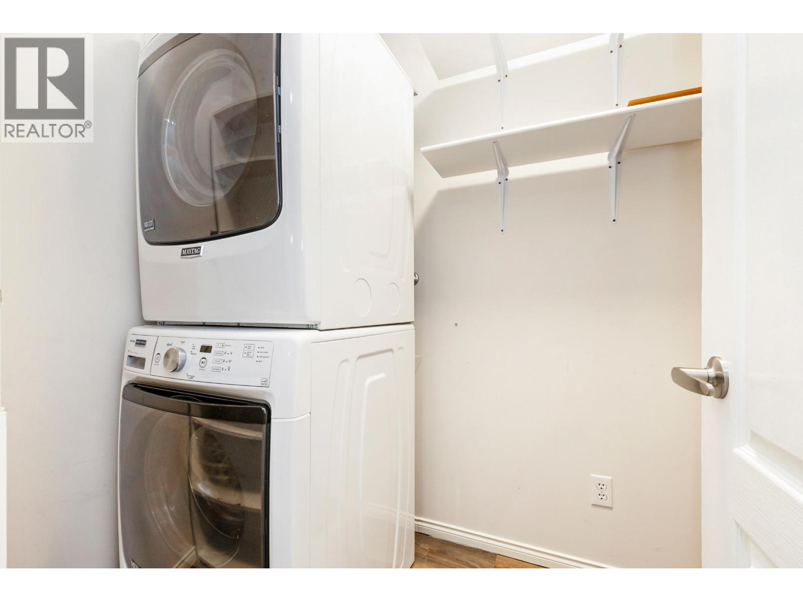 302 22722 Lougheed Highway, Maple Ridge, British Columbia  V2X 2V6 - Photo 18 - R3103794