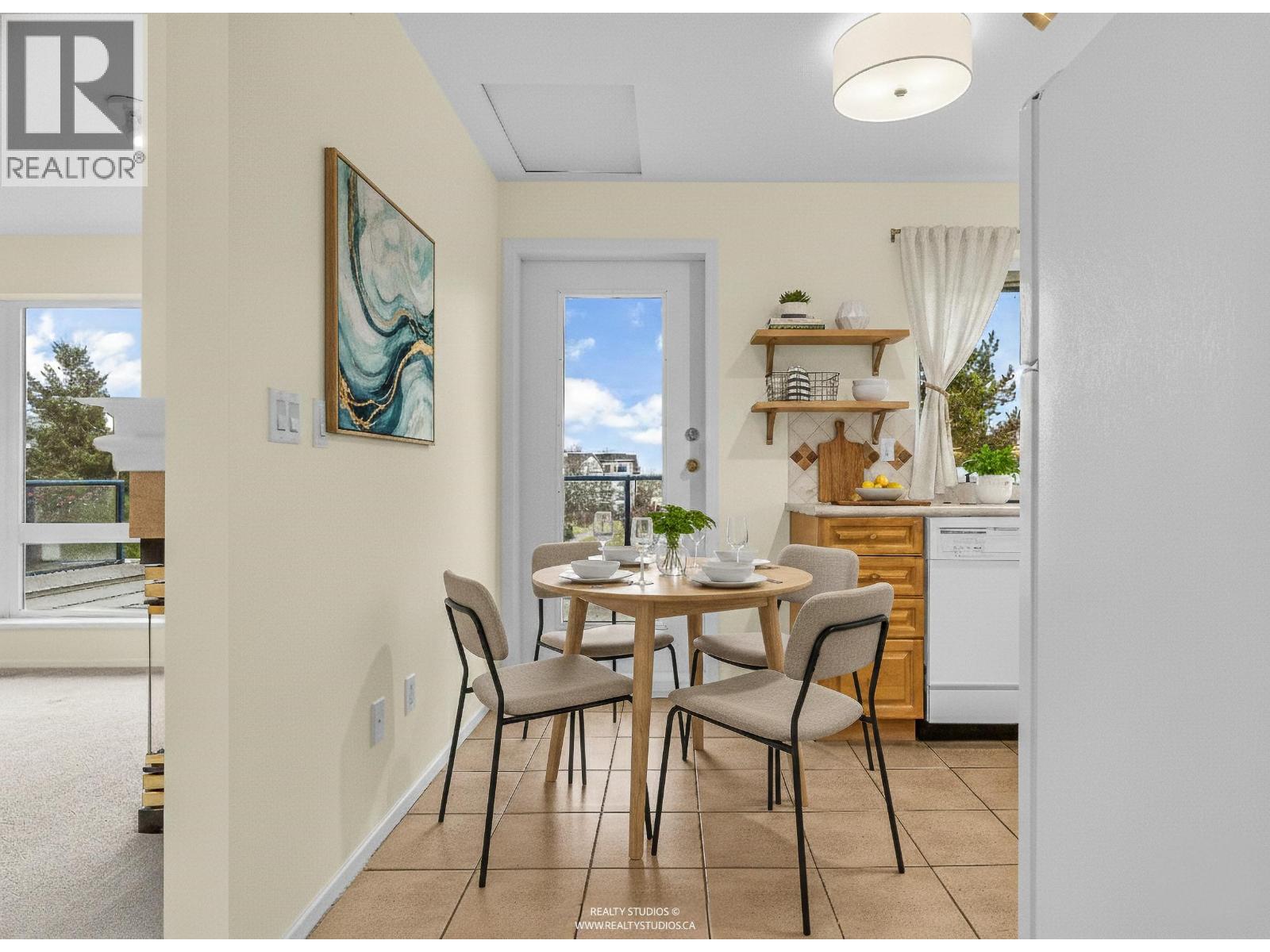 307 5800 Andrews Road, Richmond, British Columbia  V7E 6M2 - Photo 9 - R3085560