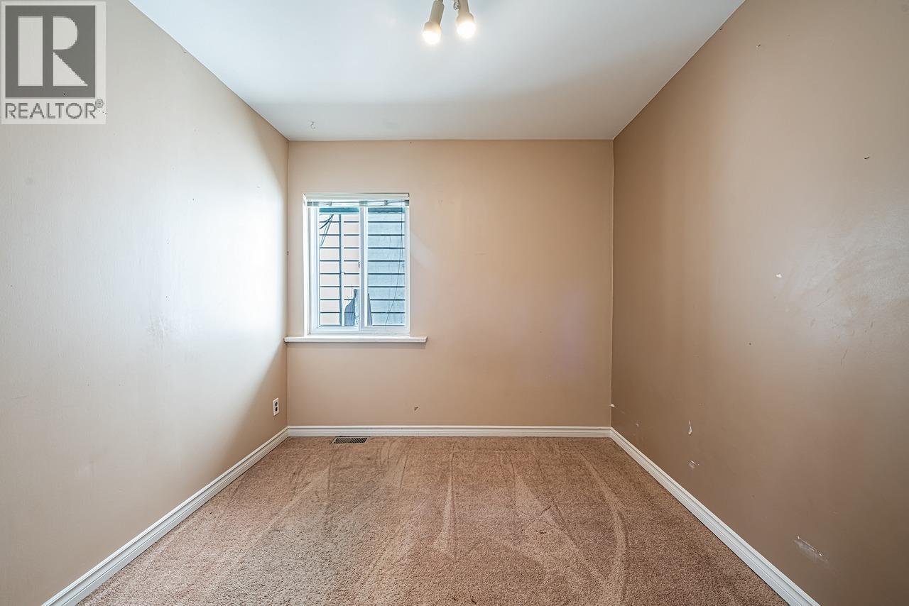 4777 Pender Street, Burnaby, British Columbia  V5C 2N4 - Photo 9 - R3103765