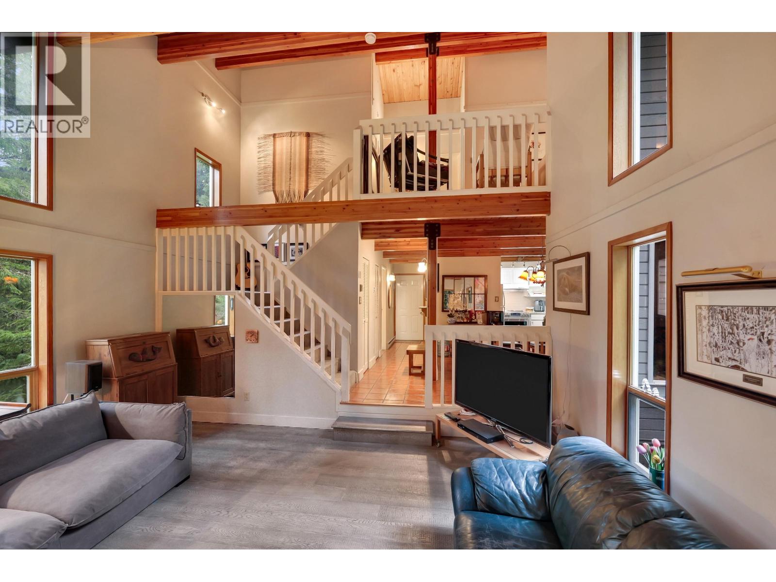 72 Black Tusk Drive, Whistler, British Columbia  V8E 0A1 - Photo 10 - R3103807