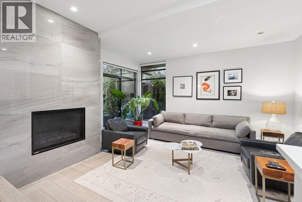 4308 Yew Street, Vancouver, British Columbia  V6L 3C8 - Photo 4 - R3103553