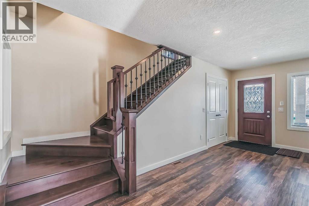 23 Cheltenham Road NW, Calgary, Alberta  T2L 0M4 - Photo 13 - A2283265