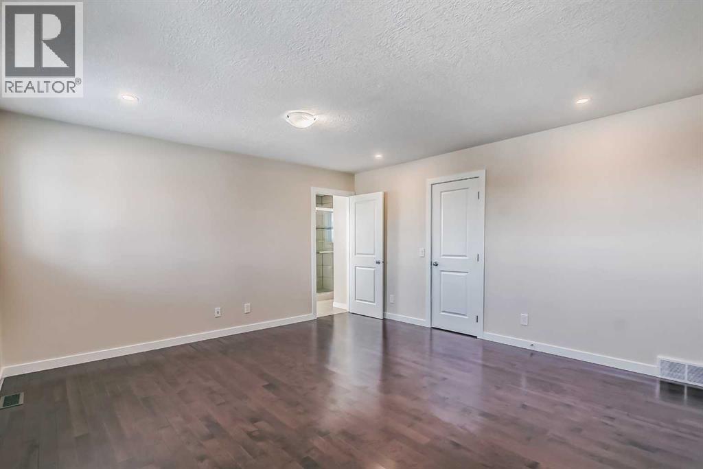 23 Cheltenham Road NW, Calgary, Alberta  T2L 0M4 - Photo 31 - A2283265