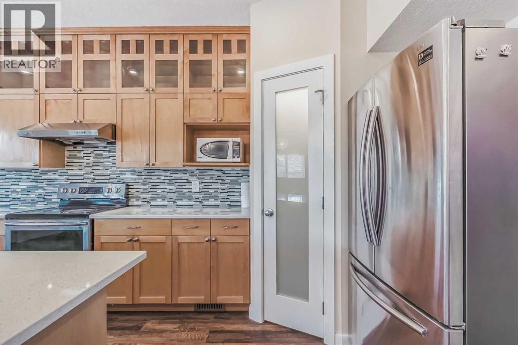 23 Cheltenham Road NW, Calgary, Alberta  T2L 0M4 - Photo 6 - A2283265