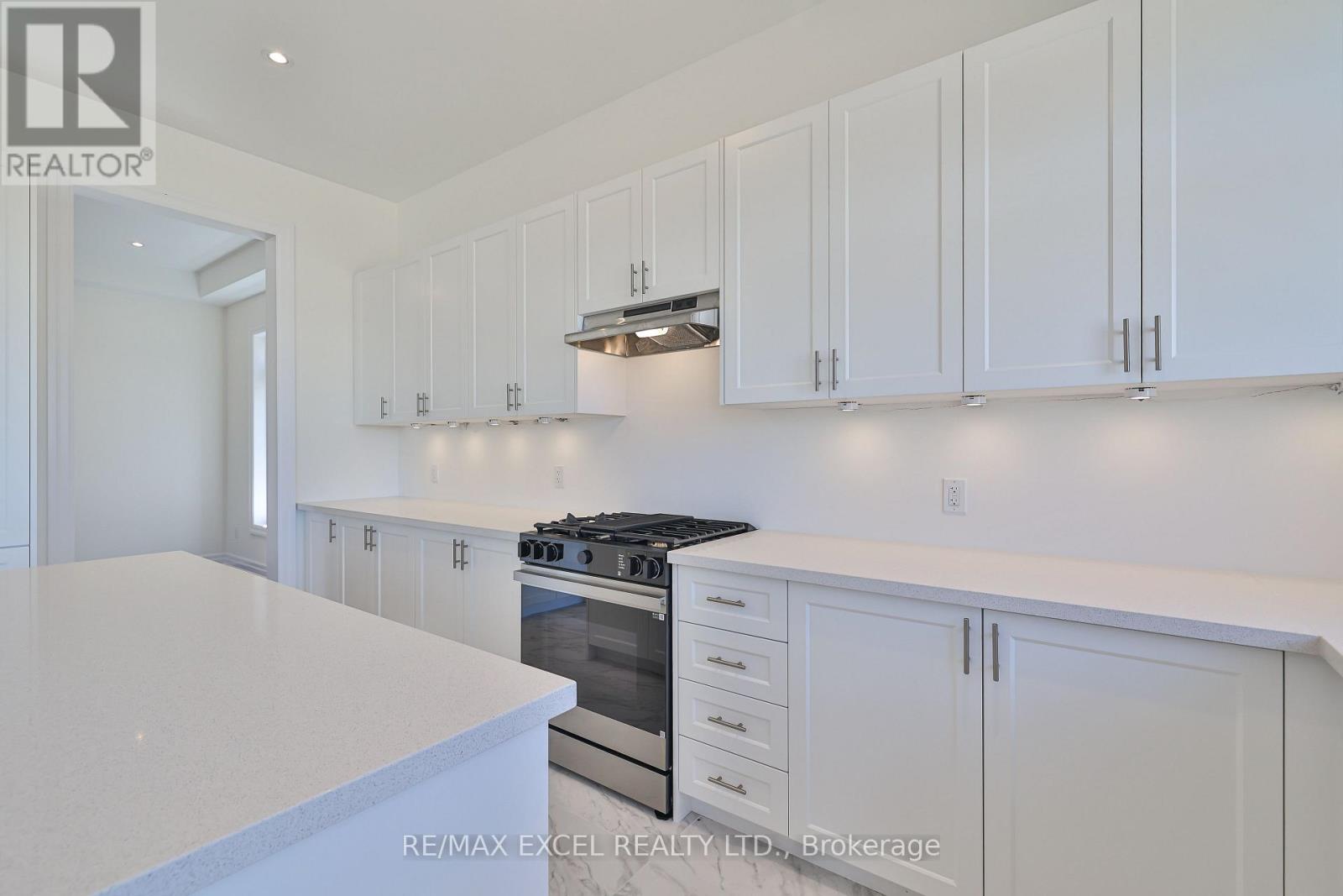 24 Sunny Acre Crescent, King, Ontario L7B 1B6 - Photo 16 - N12921804