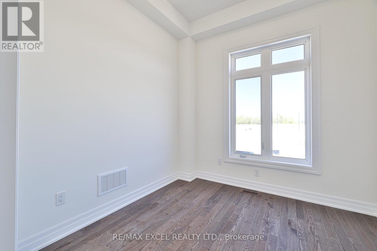 24 Sunny Acre Crescent, King, Ontario L7B 1B6 - Photo 23 - N12921804