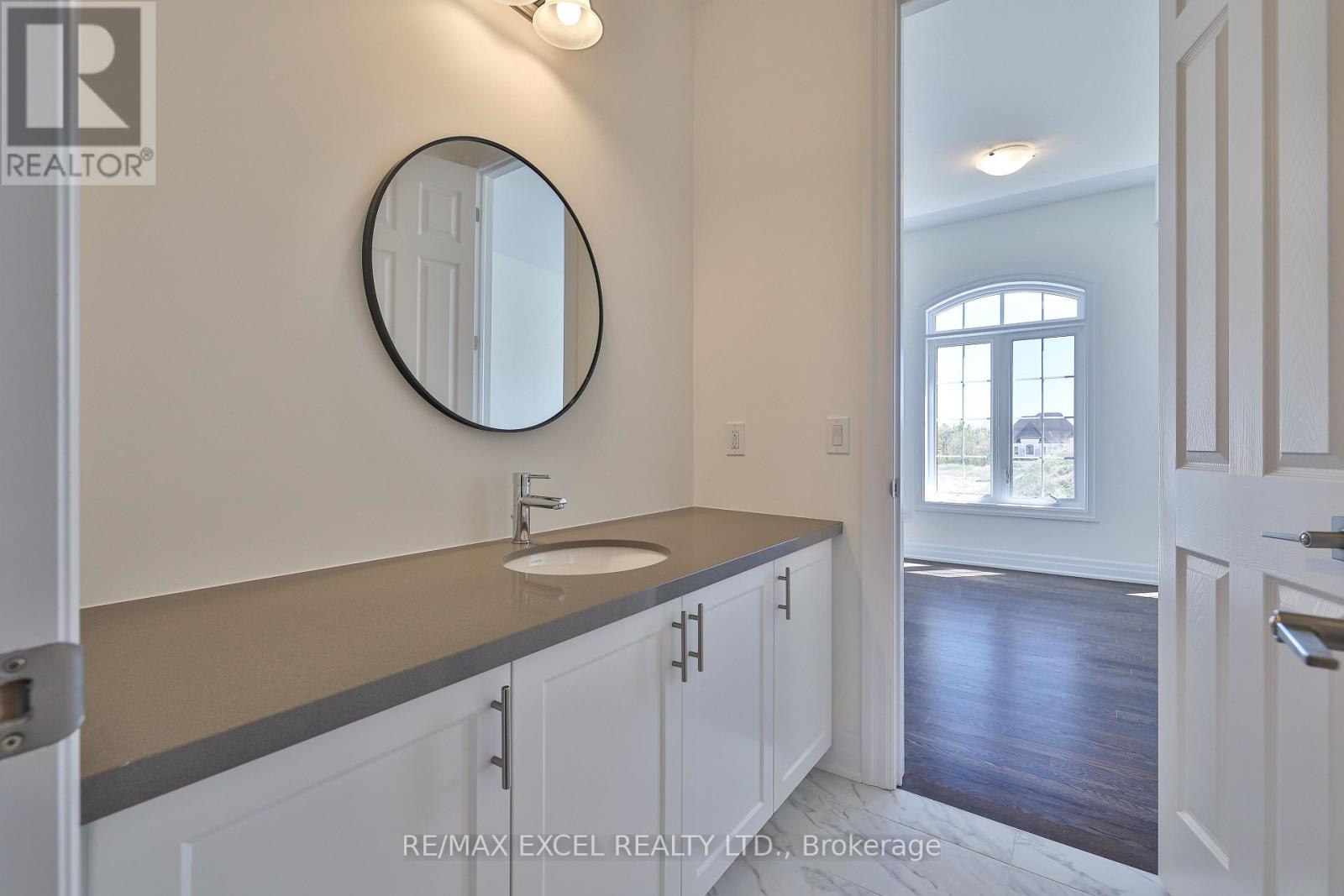 24 Sunny Acre Crescent, King, Ontario L7B 1B6 - Photo 41 - N12921804