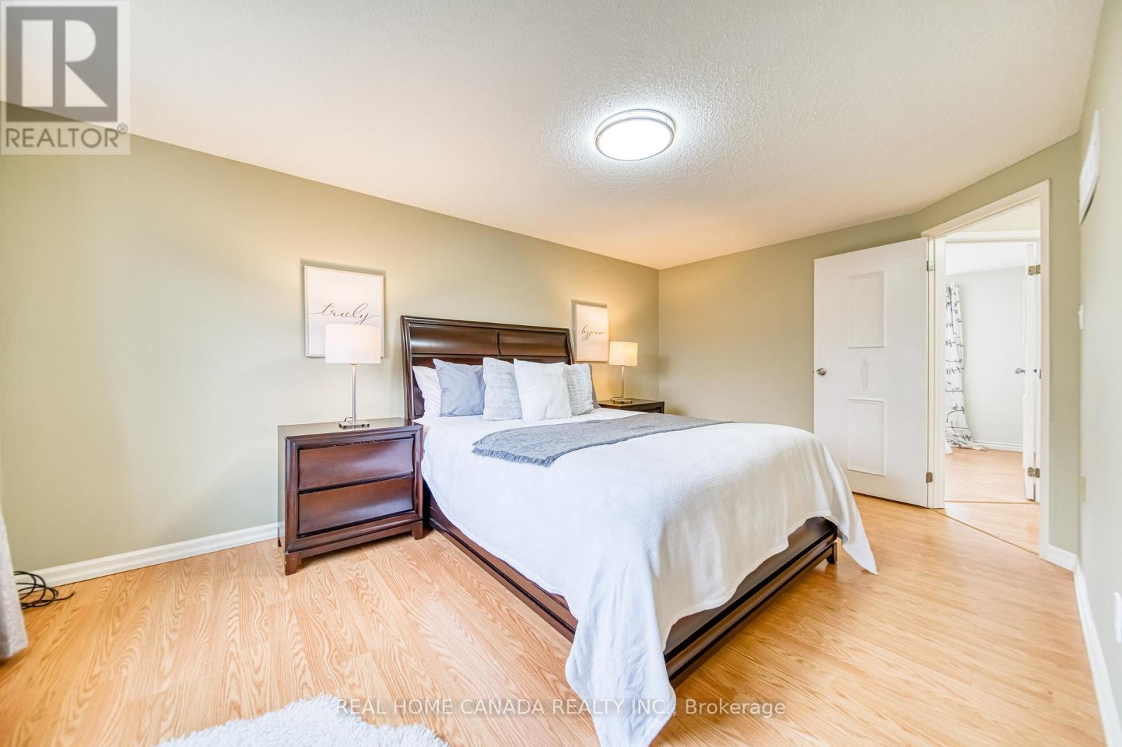 6051 Fullerton Crescent, Mississauga, Ontario L5N 3A3 - Photo 19 - W12917658