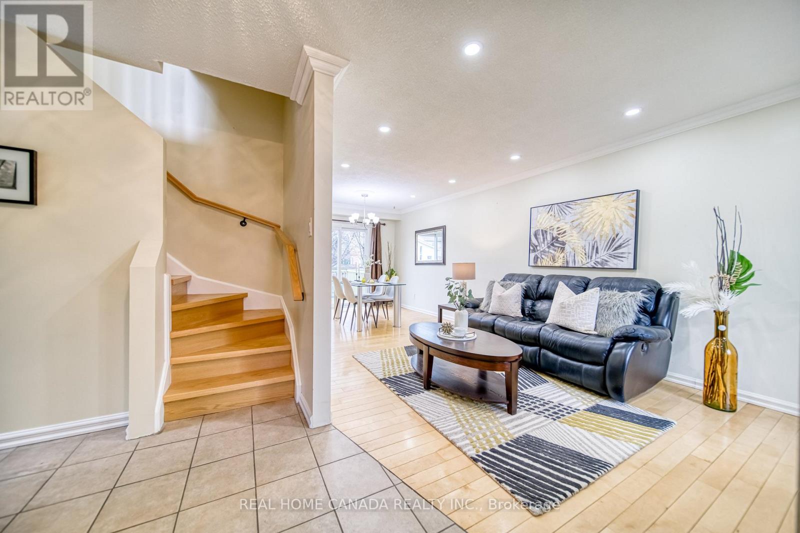 6051 Fullerton Crescent, Mississauga, Ontario L5N 3A3 - Photo 6 - W12917658