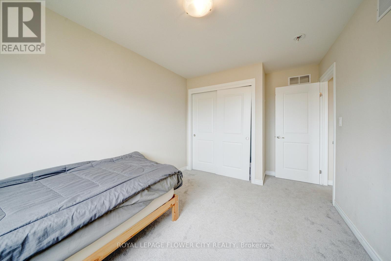 24 Sycamore Street, Welland, Ontario  L3C 0H8 - Photo 28 - X12920272