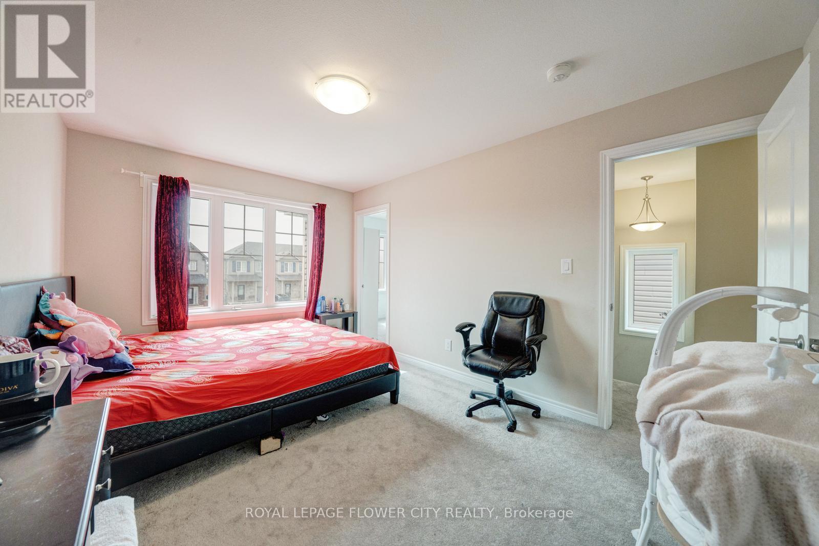 24 Sycamore Street, Welland, Ontario  L3C 0H8 - Photo 37 - X12920272