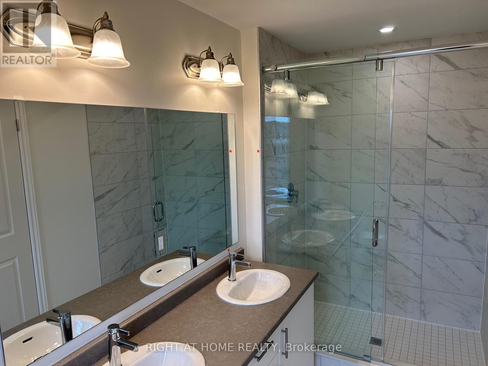 59 Greer Street, Barrie, Ontario  L9J 0R5 - Photo 11 - S12921836