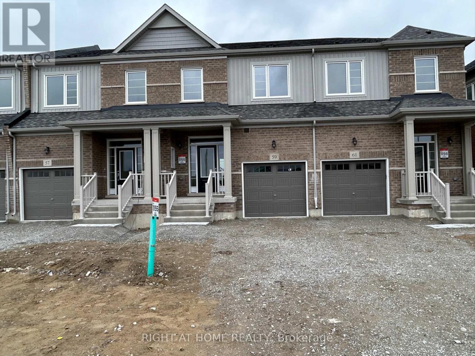 59 Greer Street, Barrie, Ontario  L9J 0R5 - Photo 3 - S12921836