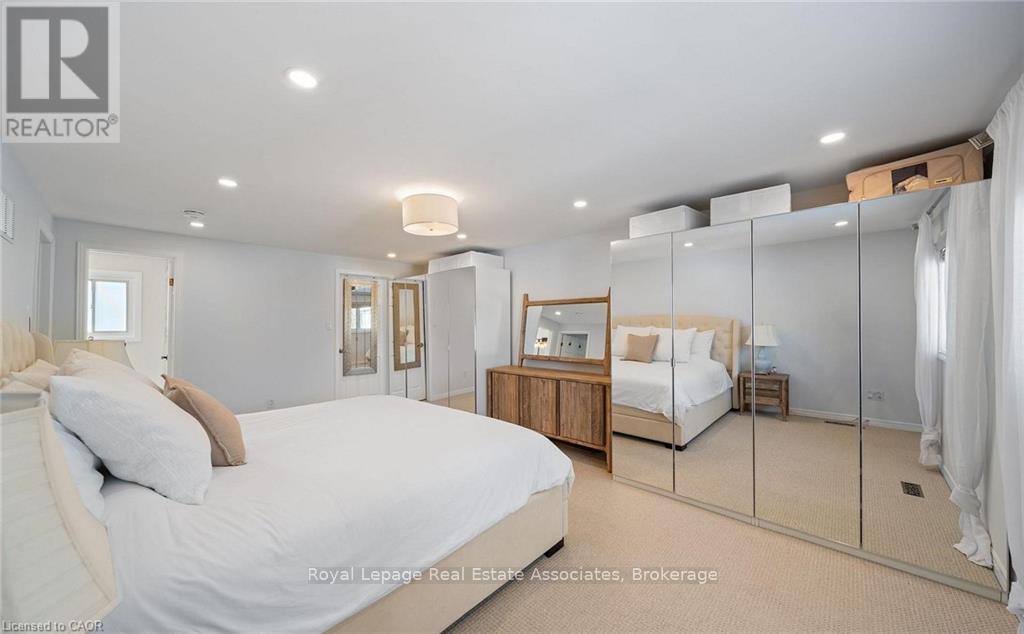 1550 Woodeden Drive, Mississauga, Ontario  L5H 2V3 - Photo 20 - W12921820