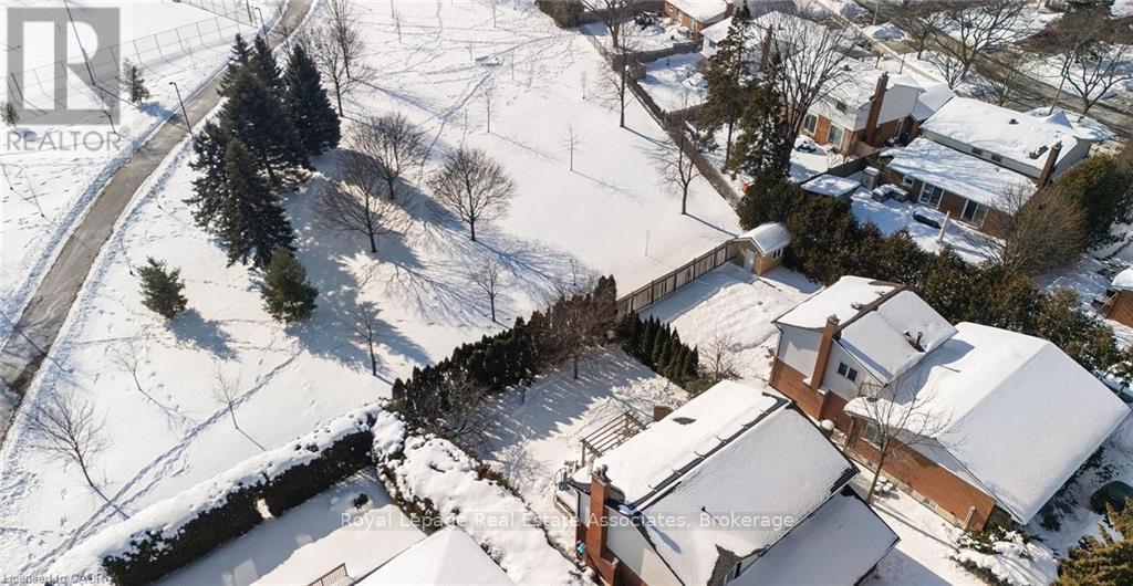 1550 Woodeden Drive, Mississauga, Ontario  L5H 2V3 - Photo 31 - W12921820