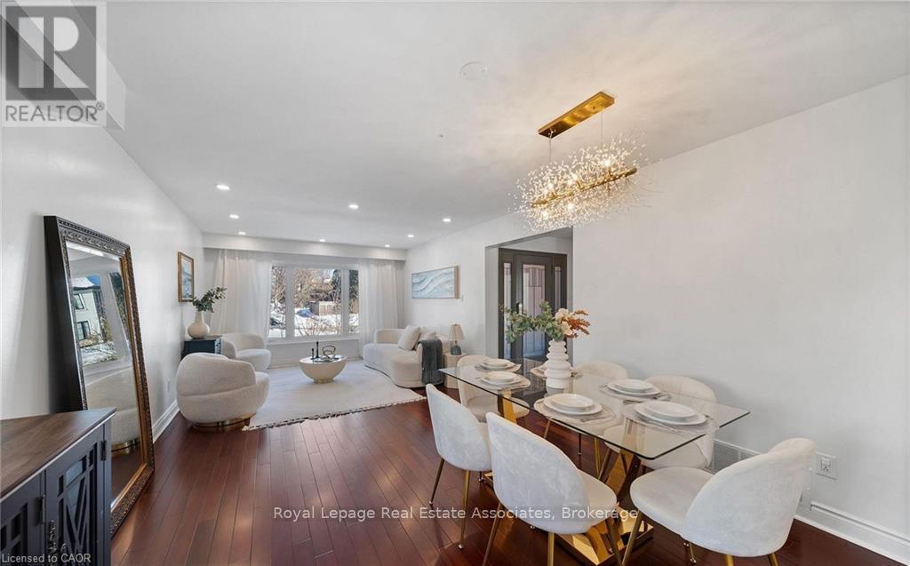 1550 Woodeden Drive, Mississauga, Ontario  L5H 2V3 - Photo 6 - W12921820