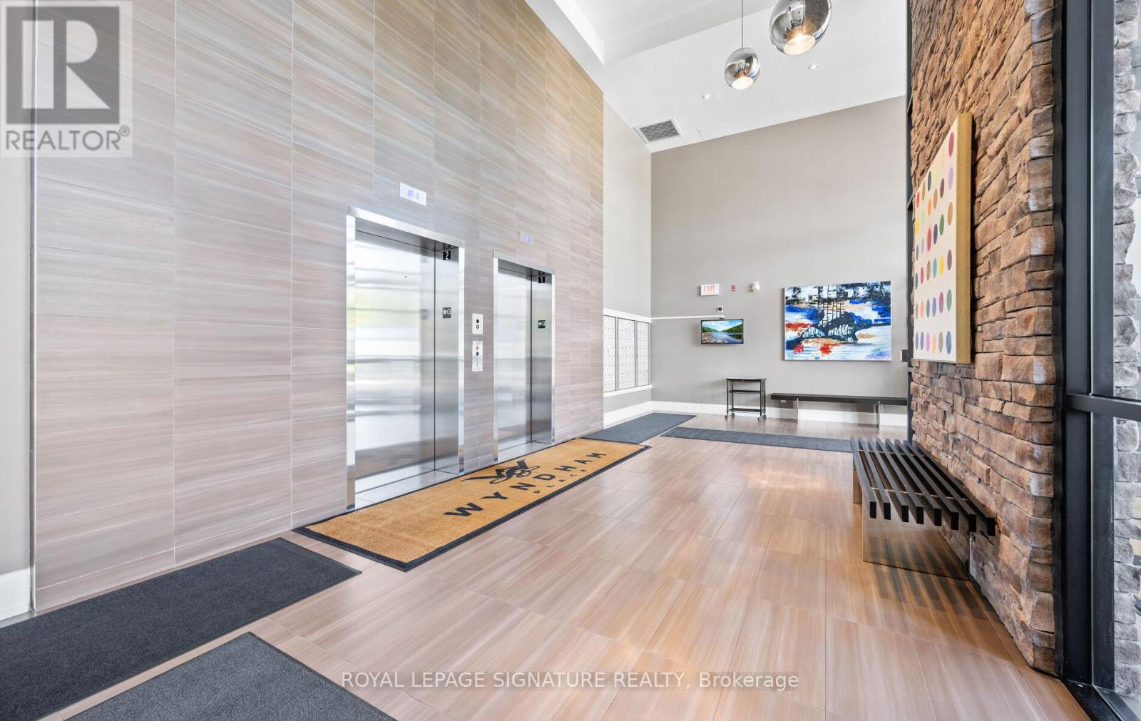 413 - 128 Garden Drive, Oakville, Ontario  L6K 0H7 - Photo 4 - W12921834