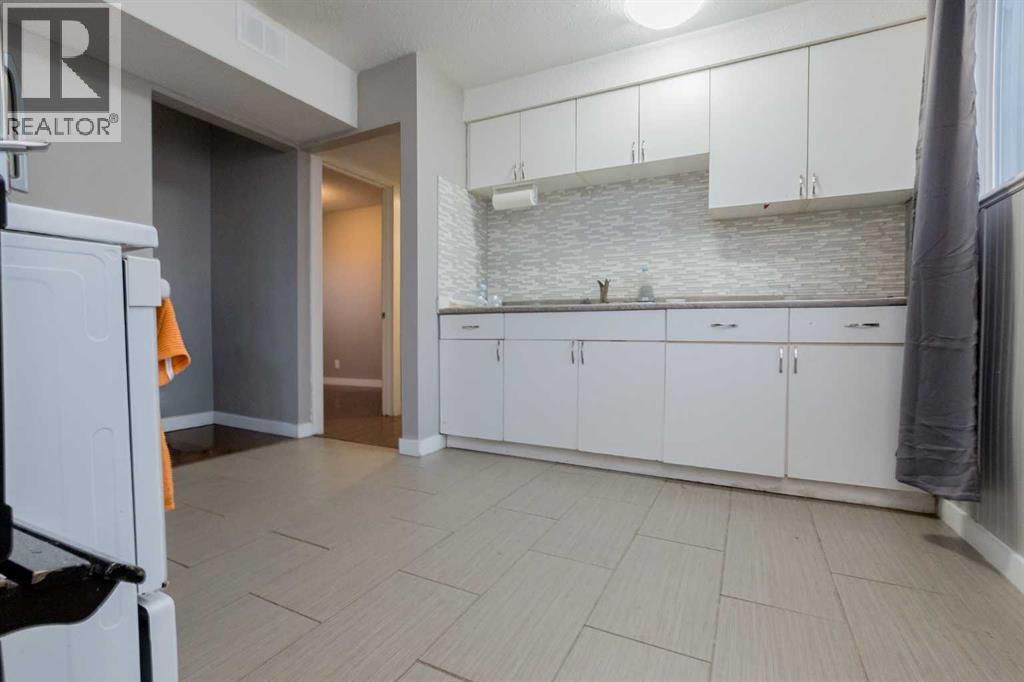 4614 52 Avenue, Valleyview, Alberta T0H 3N0 - Photo 5 - A2272366