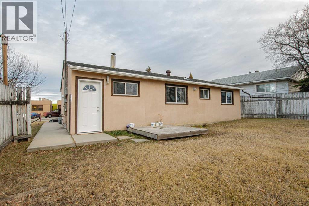 4614 52 Avenue, Valleyview, Alberta T0H 3N0 - Photo 10 - A2272366