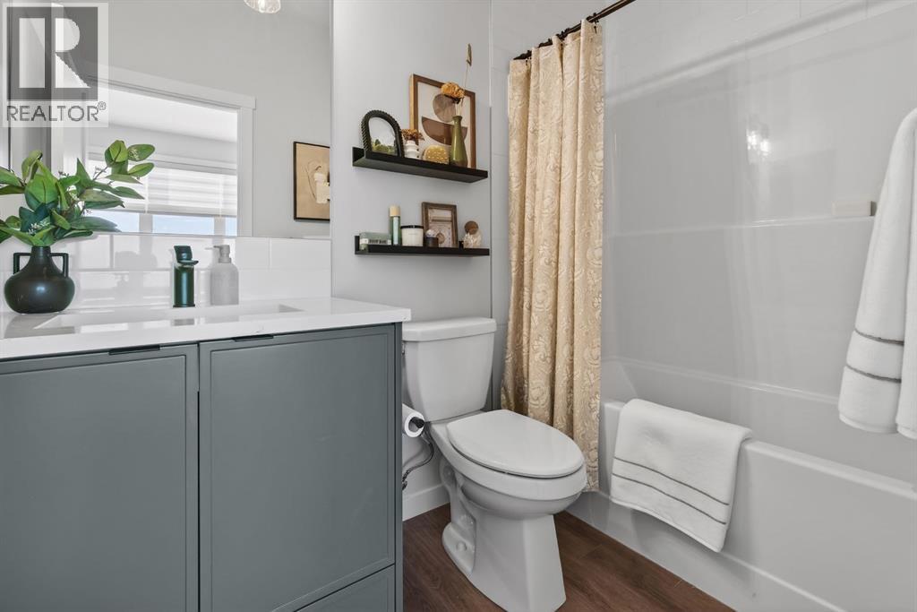 605, 30 Creekside Villas, Calgary, Alberta  T1T 1Z1 - Photo 18 - A2262562