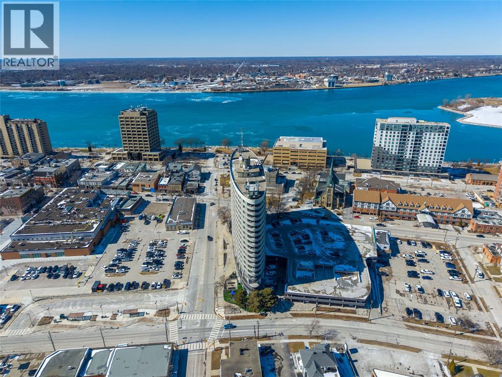 160 George Street, Sarnia, Ontario  N7T 7V3 - Photo 3 - 26006254