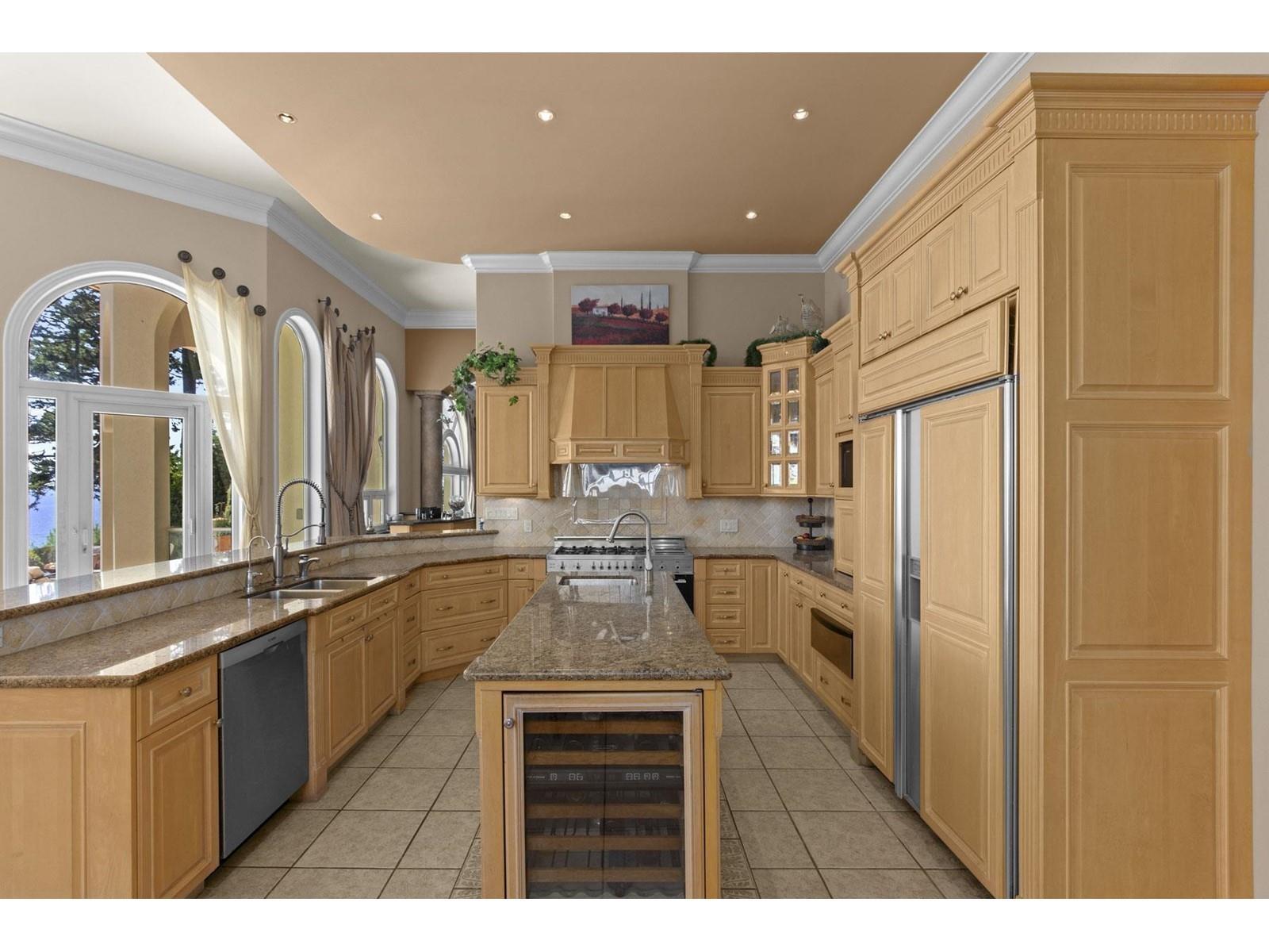 13464 13a Avenue, White Rock, British Columbia V4A 1C4 - Photo 15 - R3103821