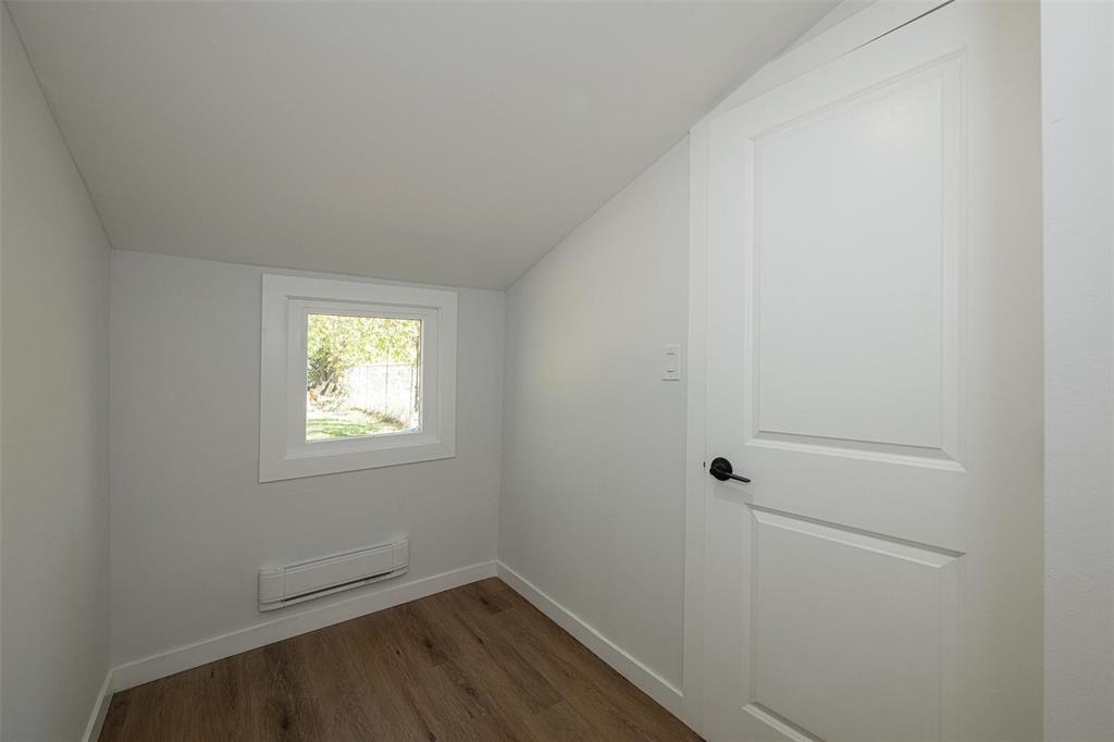 395 St John's Avenue, Winnipeg, Manitoba  R2W 1H5 - Photo 10 - 202605518