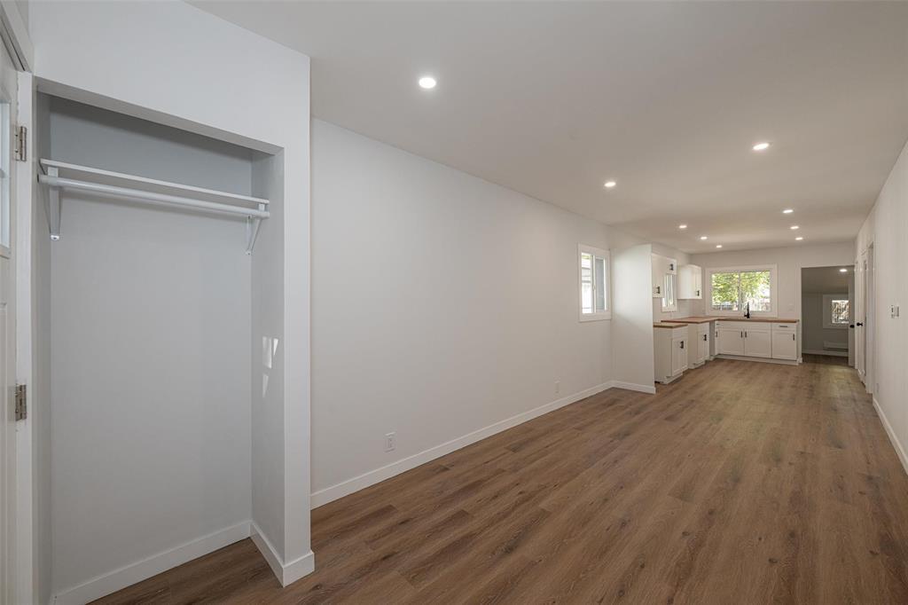 395 St John's Avenue, Winnipeg, Manitoba  R2W 1H5 - Photo 3 - 202605518