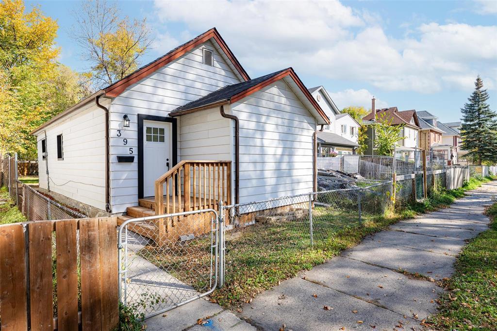 395 St John's Avenue, Winnipeg, Manitoba